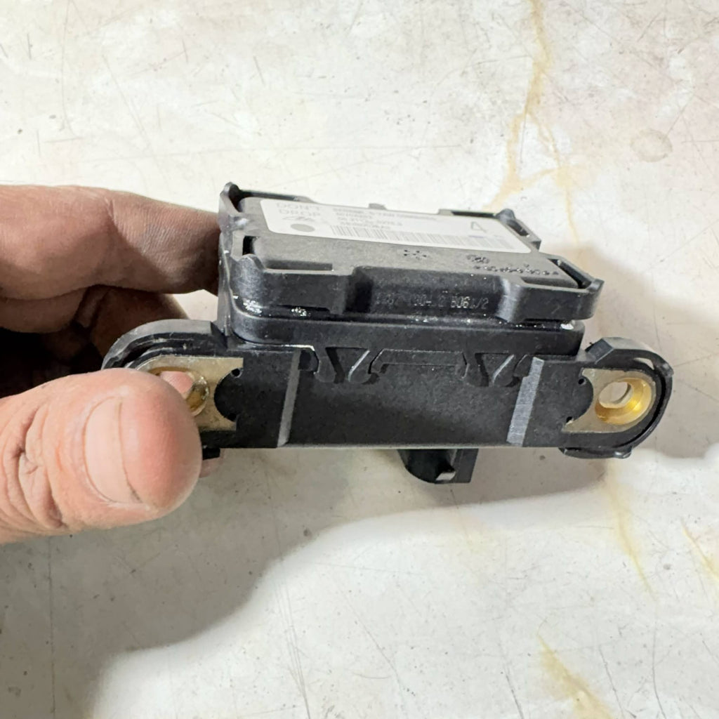 MITSUBISHI LANCER OUTLANDER-G YAW RATE SENSOR 4670A282-2009