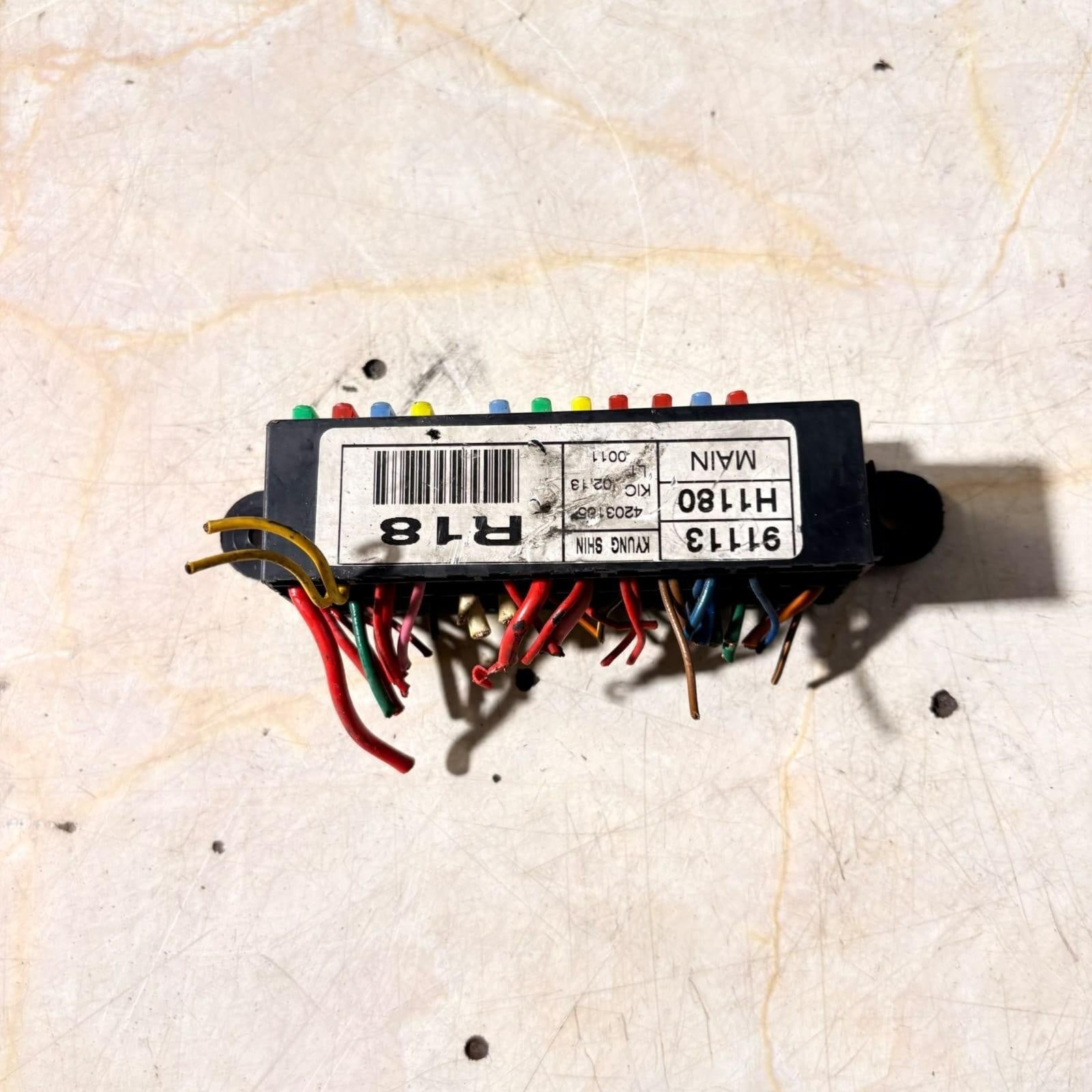 HYUNDAI TERRACAN (HP) FUSE HOLDER BODY CONTROL UNIT COD: 91710H1000