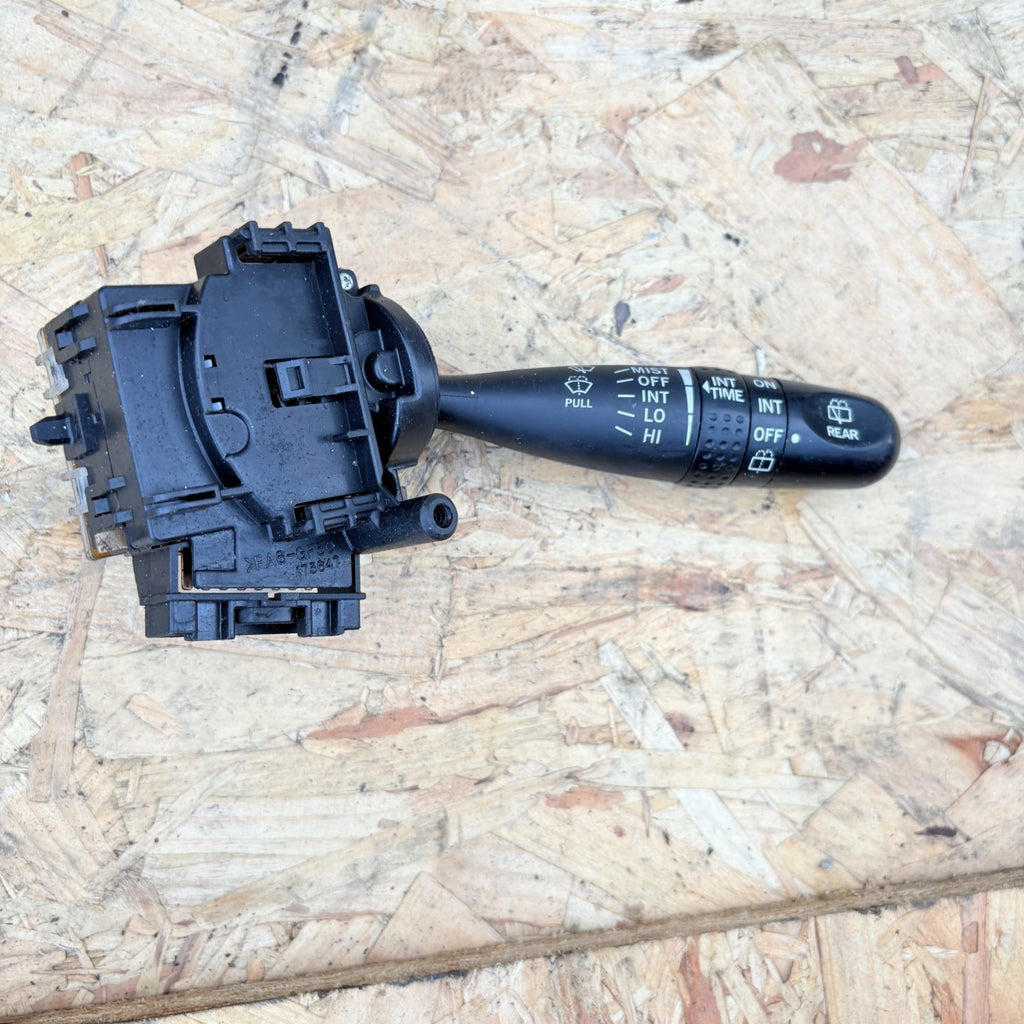 TOYOTA COROLLA Estate Wiper Switch Stalk 173647