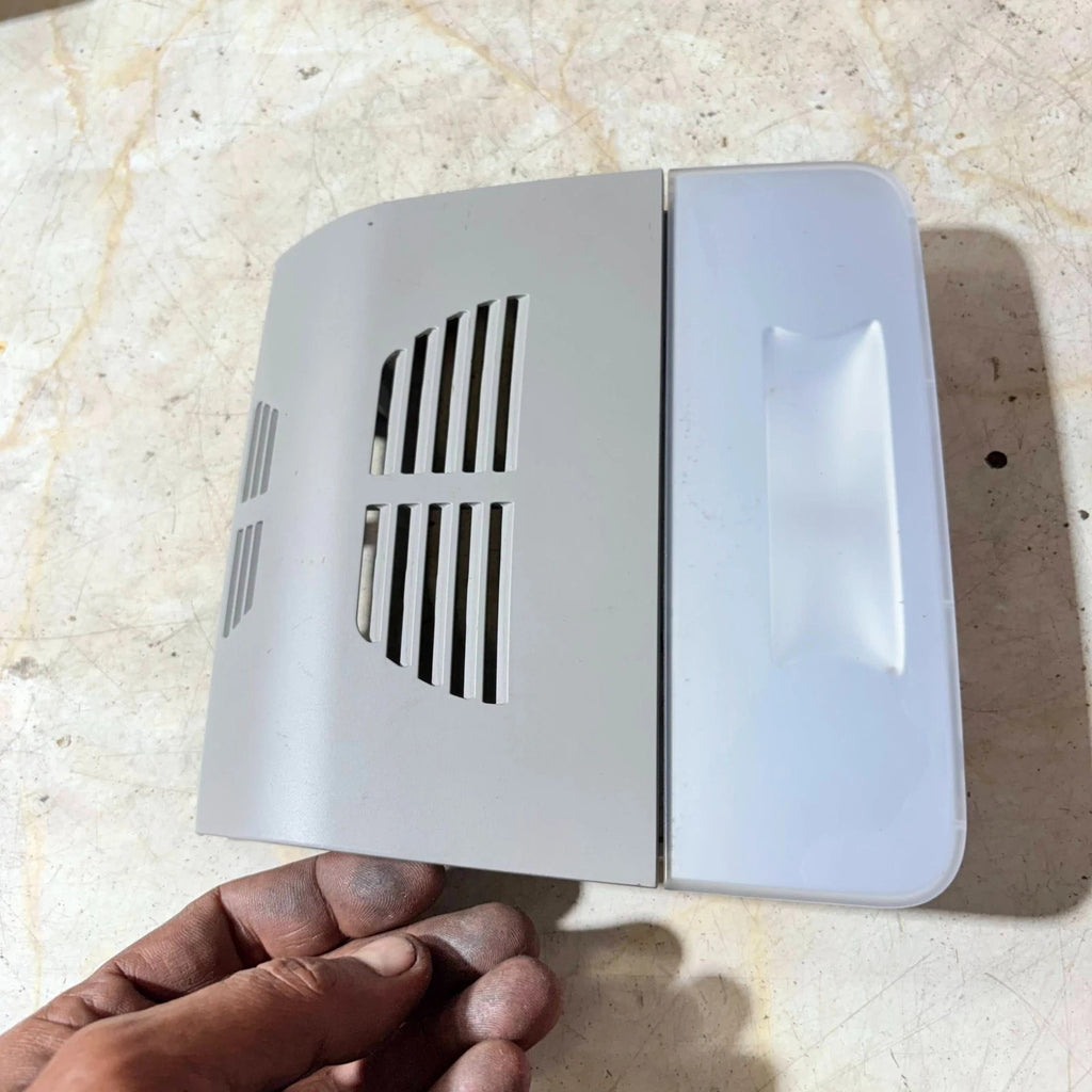 2010 BMW 318 REAR INTERIOR ROOF READING LIGHT