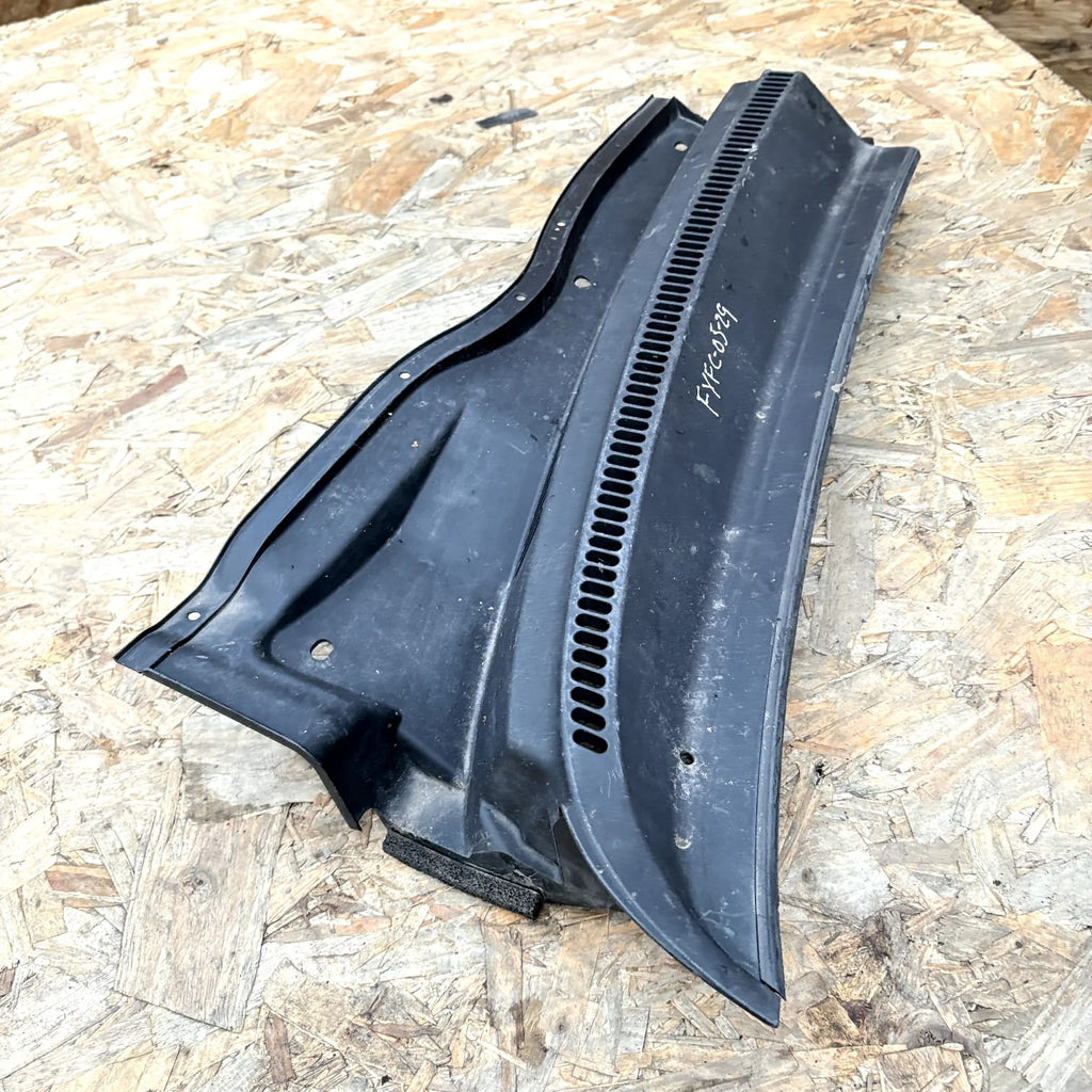 29163 H7L TOYOTA COROLLA VERSO FRONT SIDE SCUTTLE PANEL 55782-0F030