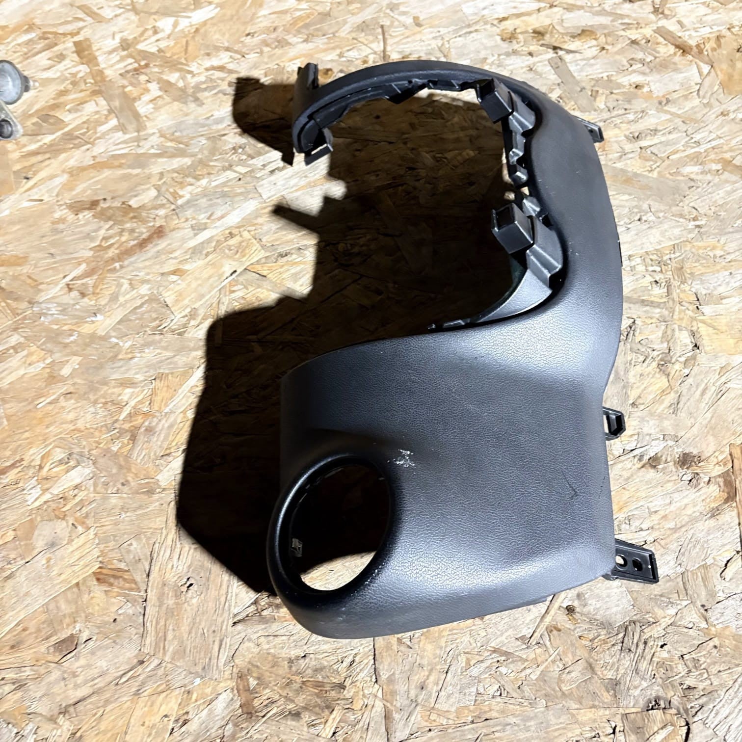 682009U000 Interior Nissan Note DE904308-06-2012