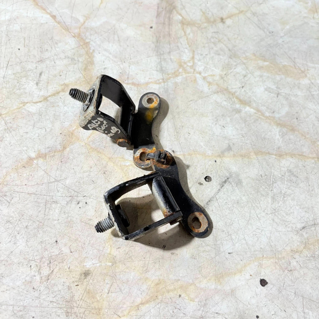 Suzuki Alto 2009-2014 HA25 Tailgate Boot Lid Hinges Pair Rear Hatch Hinge Set