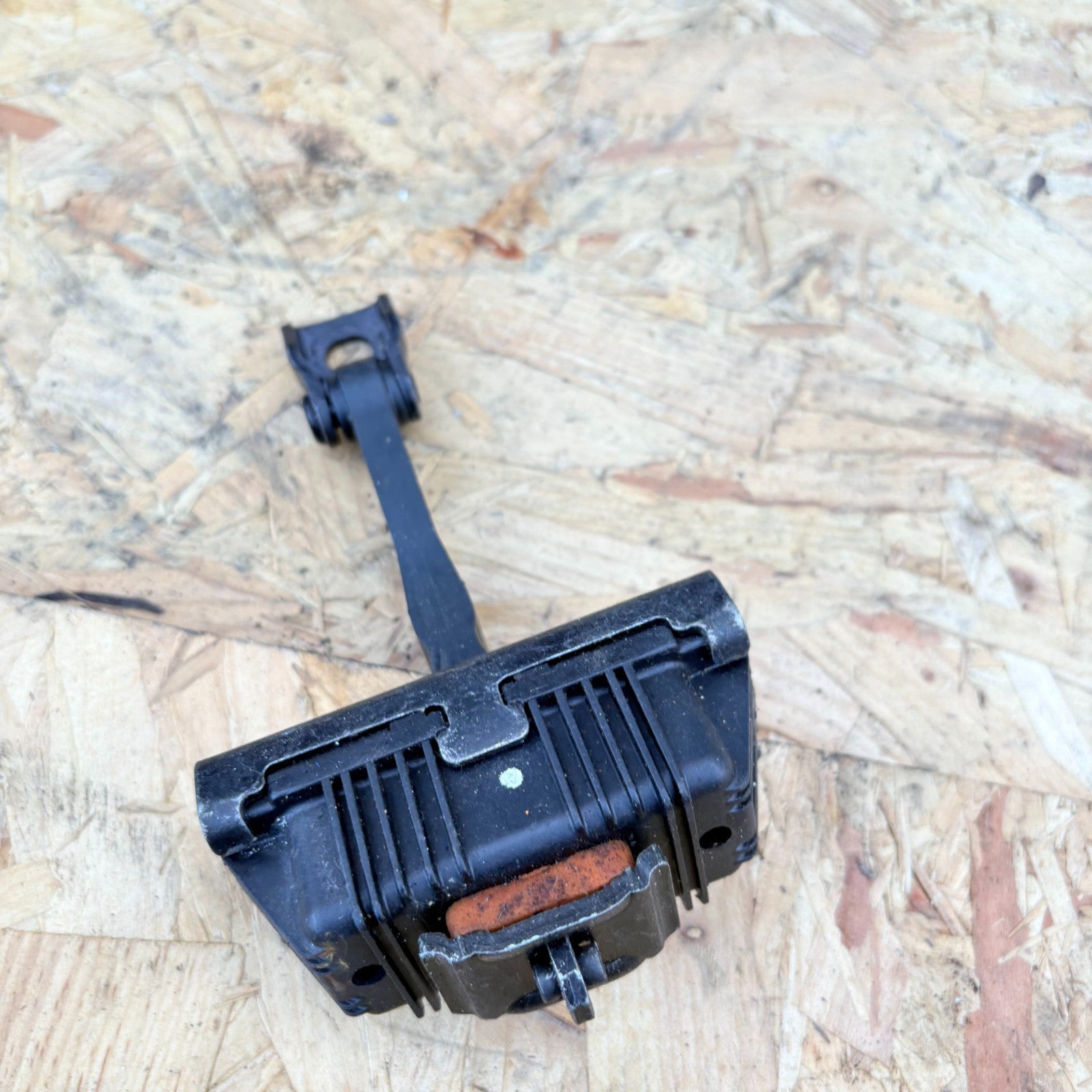 BMW 3 DOOR CHECK STRAP HINGE