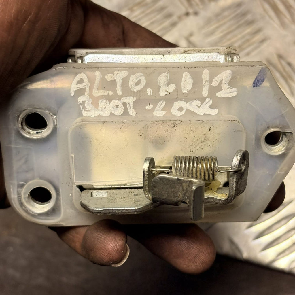 Suzuki Alto 2009-2014 Nissan Pixo 2009-2013 Tailgate Lock 82510M68K00 905004A00E