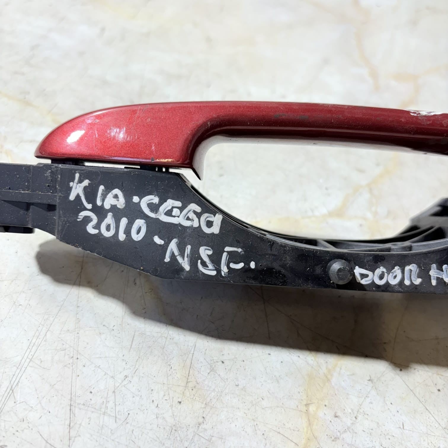 Kia Ceed 2010 Front Passenger Door Handle Exterior Red NSF 176379104587