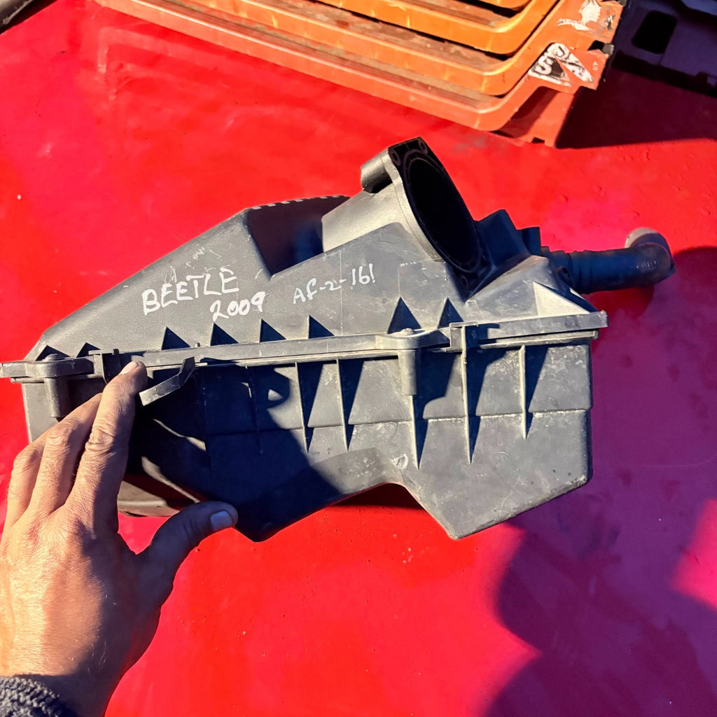 Volkswagen Beetle 2009 Air Filter Box Housing