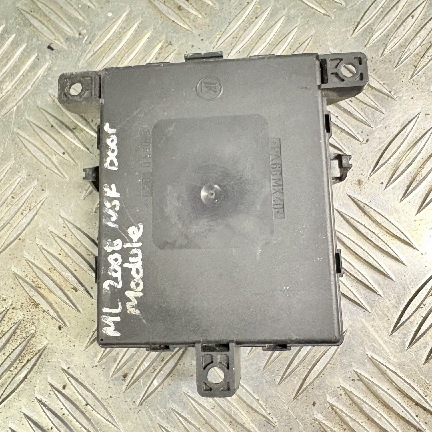MERCEDES-BENZ M W164 Passenger Front 2008 Other Control Units A1648200385