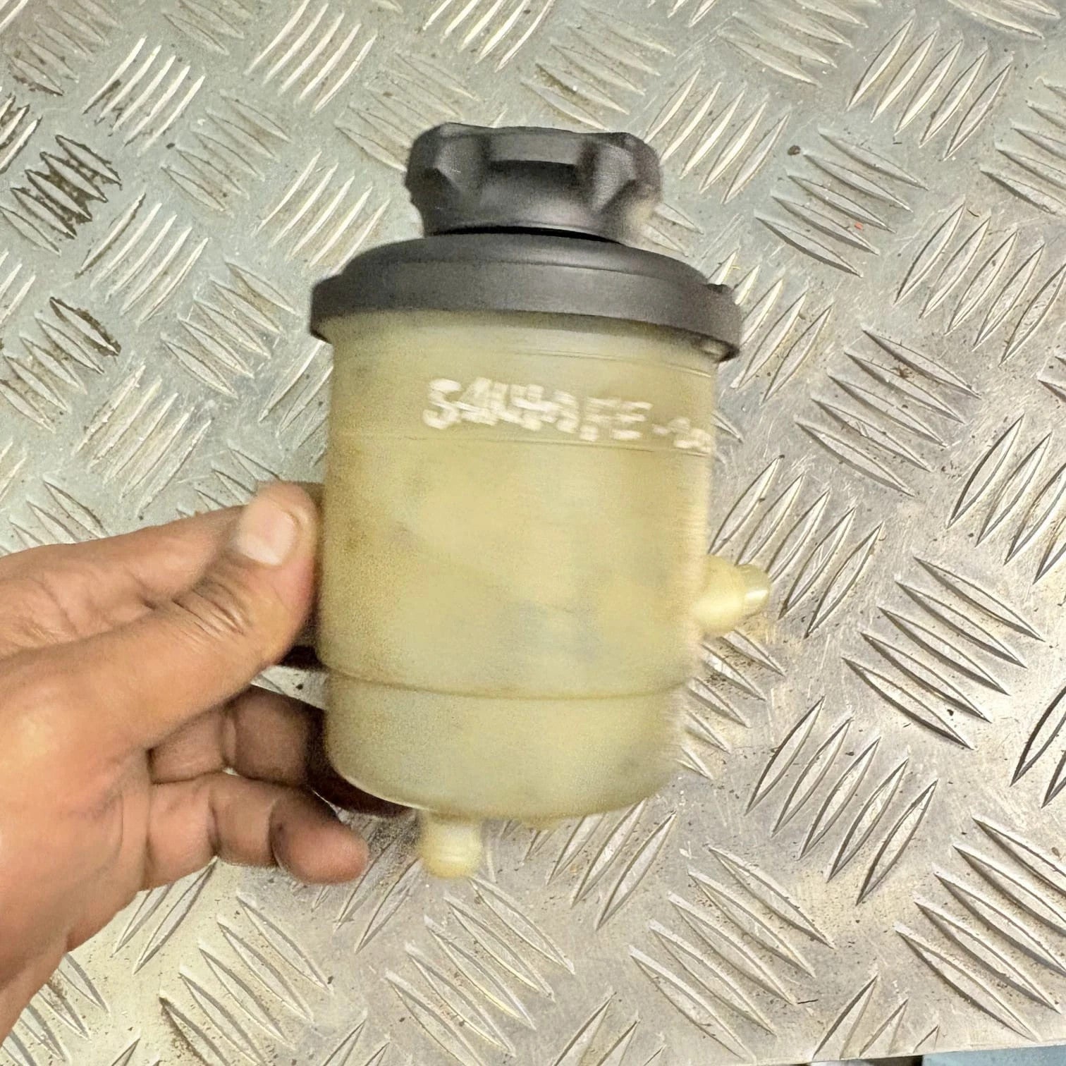 Hyundai Santa Fe CM 2009 Power Steering Fluid Reservoir Tank Bottle