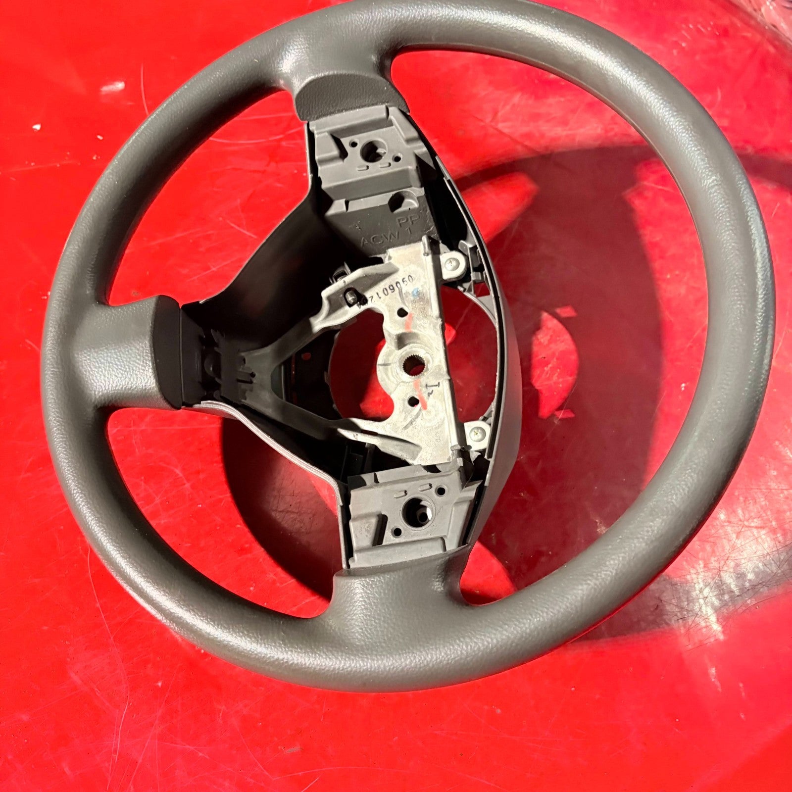 608644700B Sport Steering Wheel for NISSAN PIXO