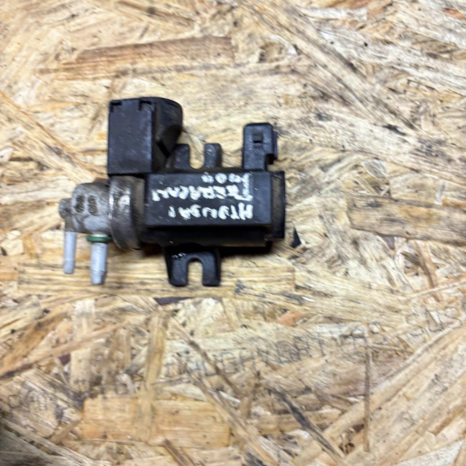 Hyundai Terracan 2004-2006 EGR Vacuum Solenoid Valve Exhaust Control