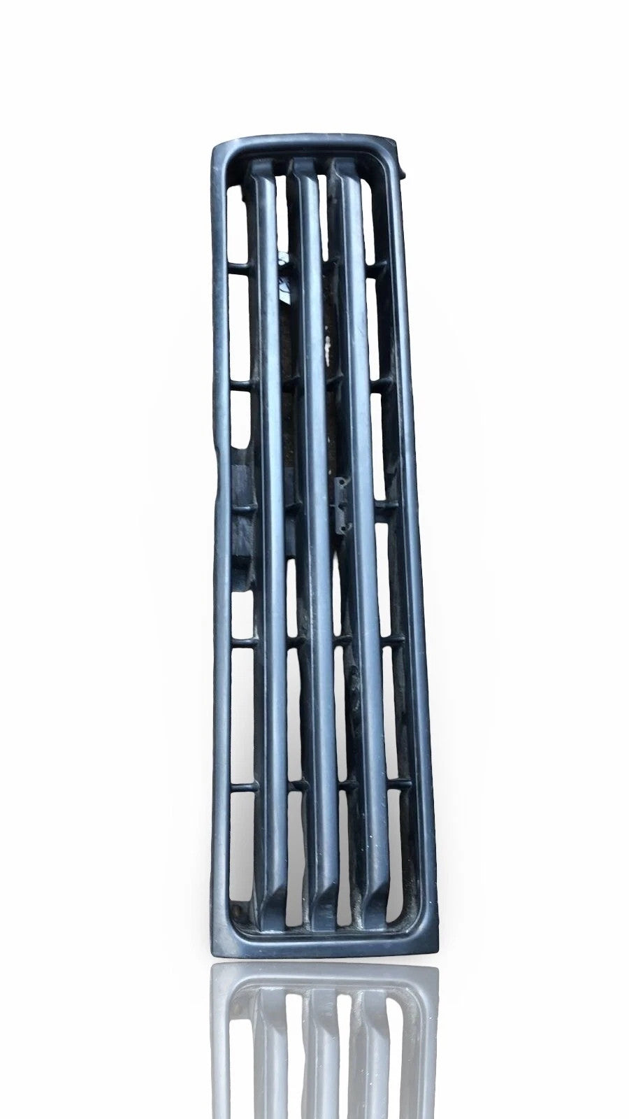 Mitsubishi Shogun Sport Pajero Sport Challenger Grille Insert MN182509BB 98-09