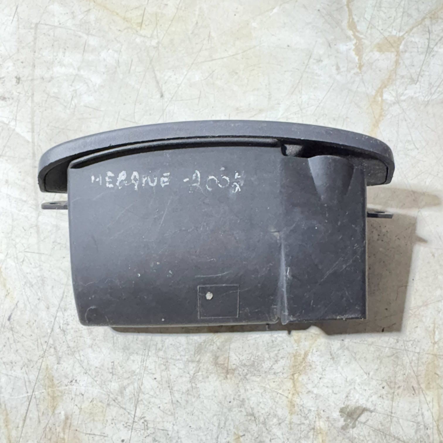 Renault Scenic MK1/Megane MK1 Centre Console Ashtray Insert 7700430841E