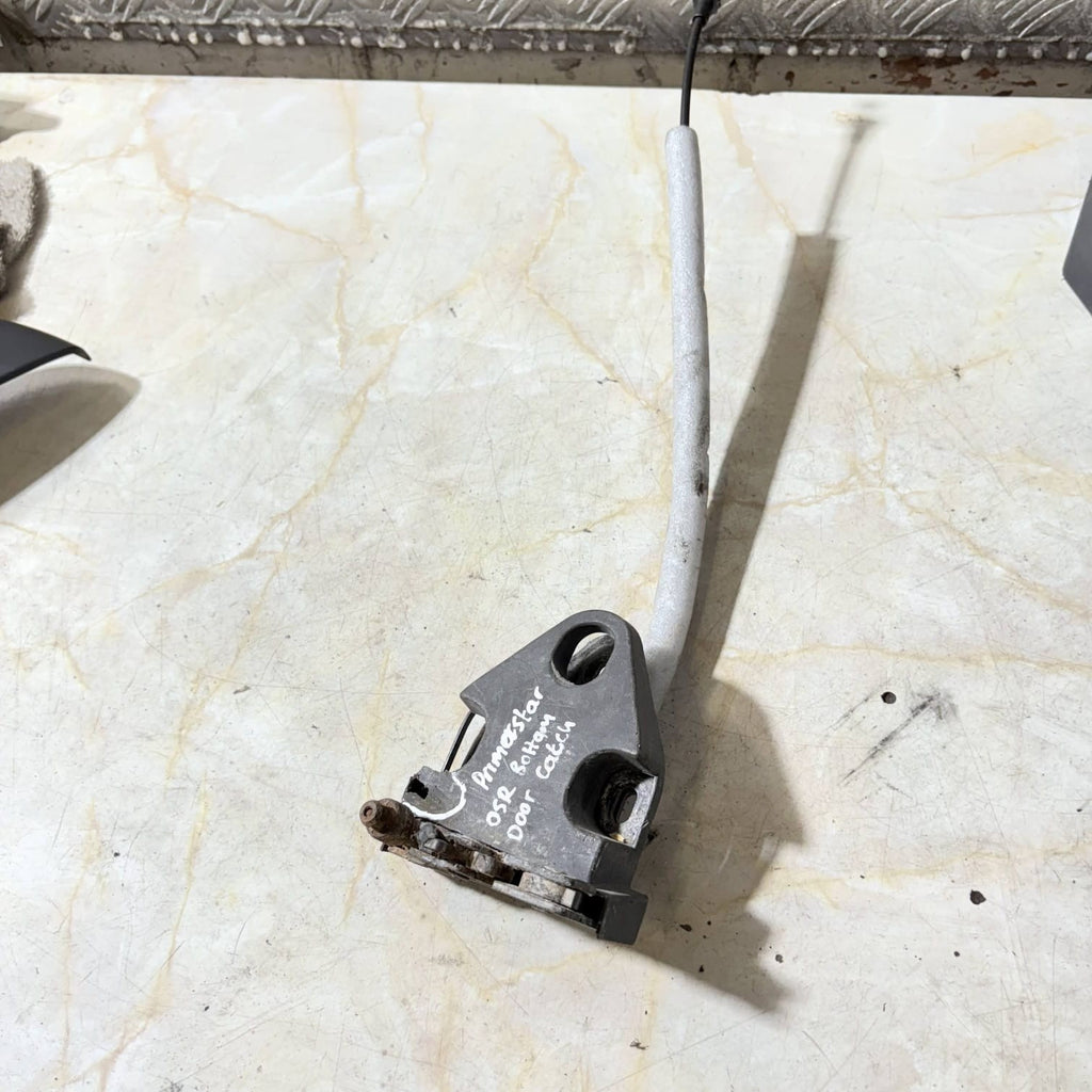 Nissan Primastar X83 2002-2014 Rear Upper RH Door Lock Latch 8200006253 91166044