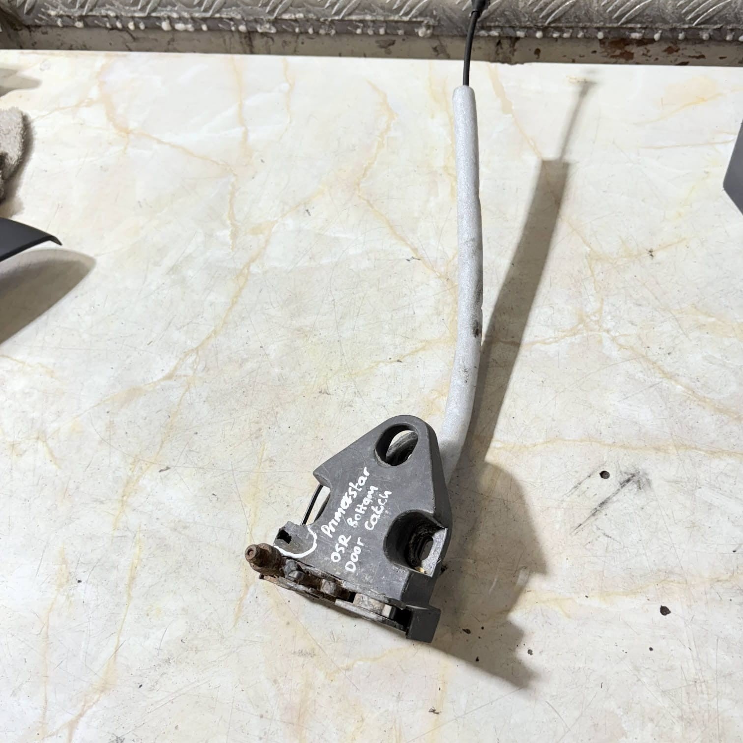 Nissan Primastar X83 2002-2014 Rear Upper RH Door Lock Latch 8200006253 91166044