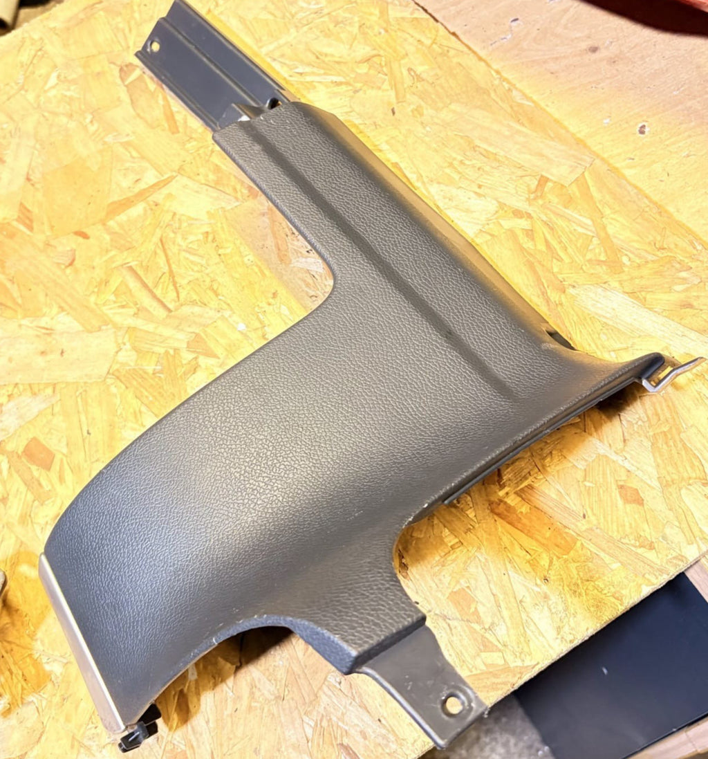 VOLKSWAGEN SCIROCCO DASHBOARD LOWER TRIM COVER 2004 1K2858367