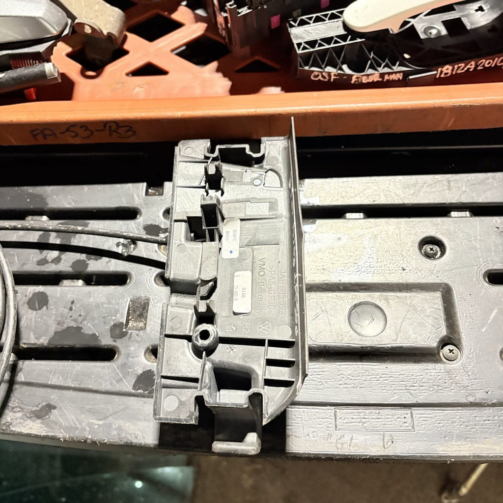 VW PASSAT B7 DRIVER SIDE REAR SEAT RELEASE HANDLE 3AE885592