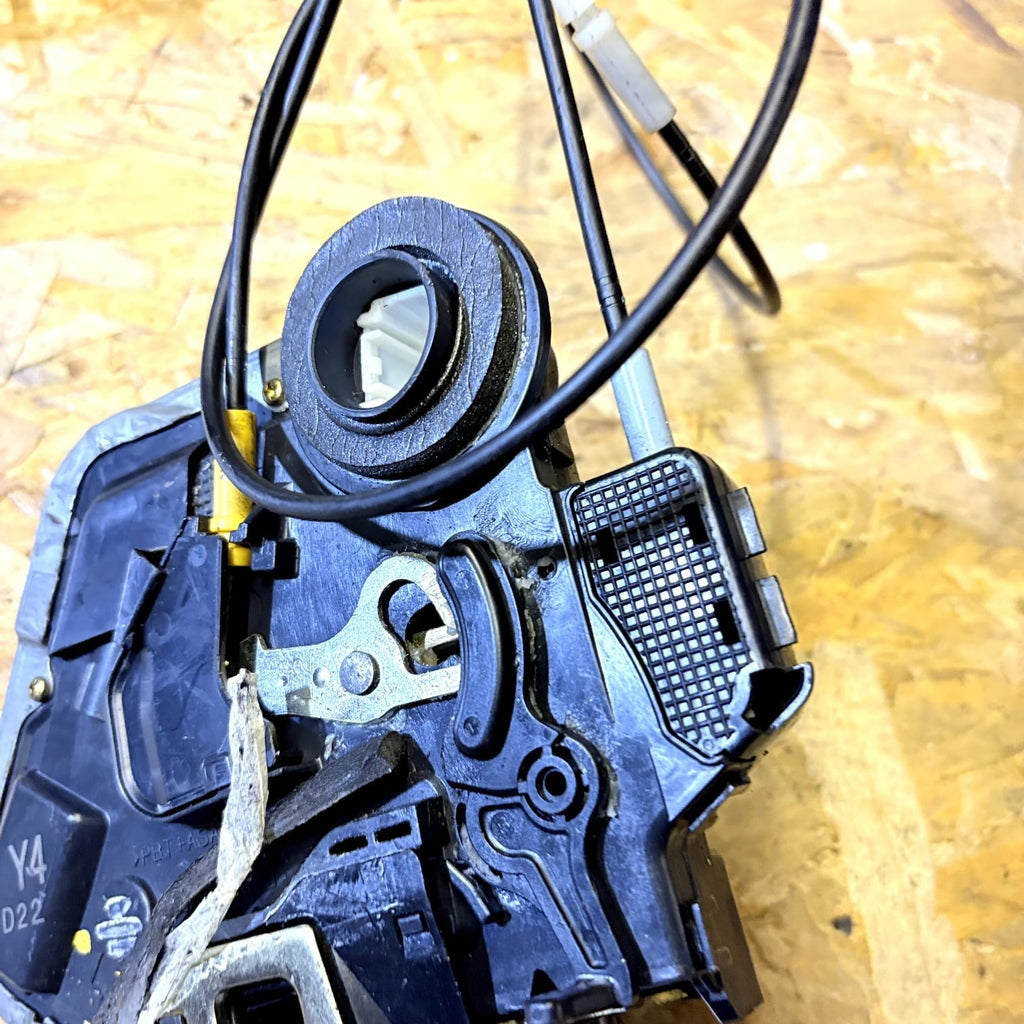 Toyota Corolla 2002-2007 Rear Left Door Lock Actuator NSR 6905060070