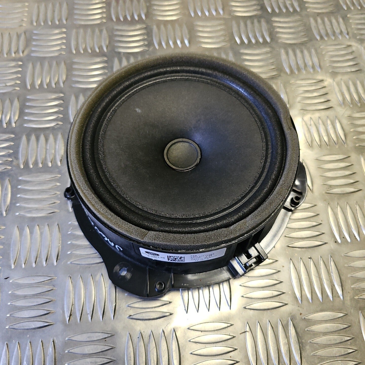 JAGUAR XE SPEAKER REAR LEFT PASSENGER SIDE NEARSIDE GX7318808DB X760 2016
