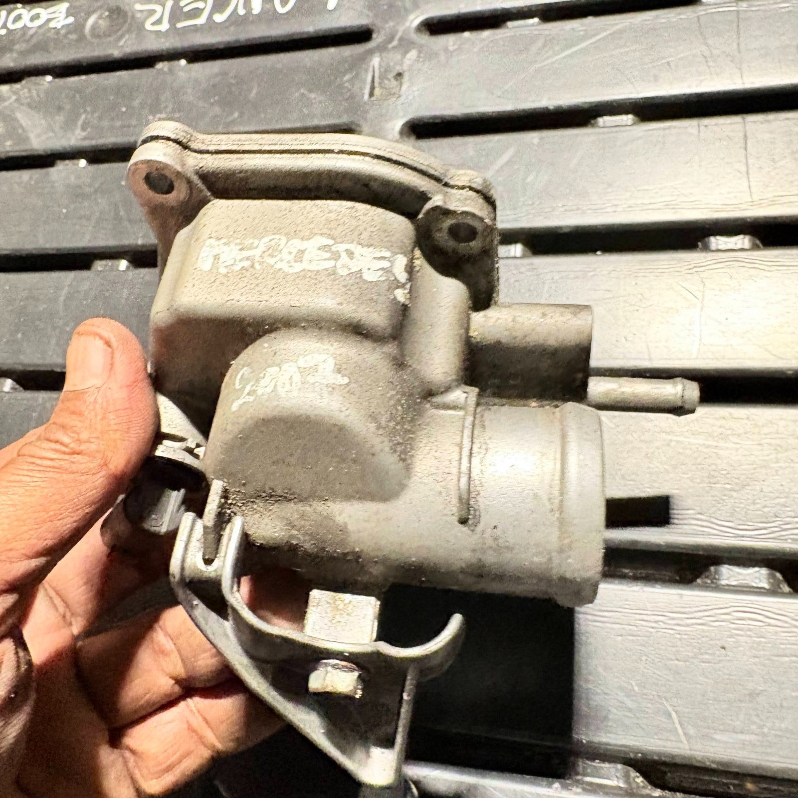 Mercedes C220 W204 2007-2014 THERMOSTAT HOUSING A646200