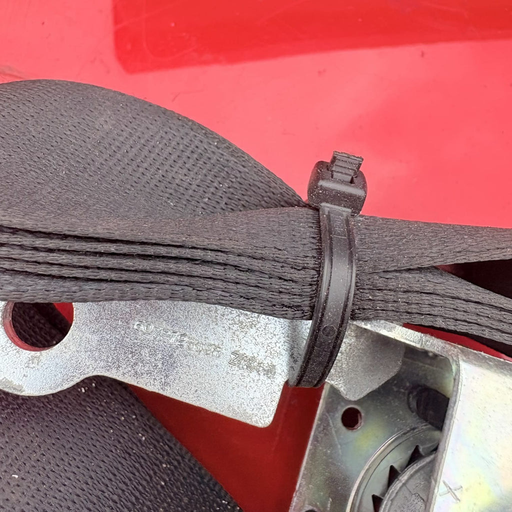 BMW 3 Series E90 LCI Rear Left Seat Belt Retractor Black 72117245883 617531700