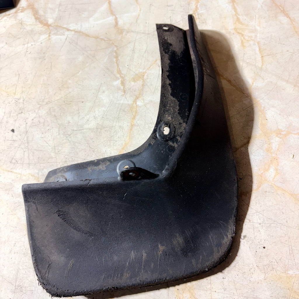 VW Golf Mk7.5 GTI GTD GTE 2017-2020 Rear Right Mud Flap Splash Guard