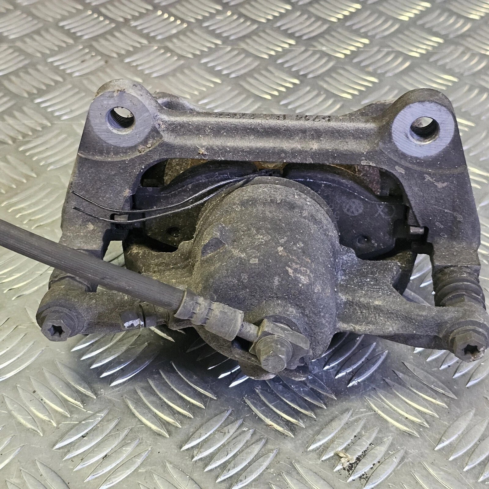 SEAT Ateca 18-23 1.5 TSi Brake Caliper OSF OFFSIDE Front Right Driver Side
