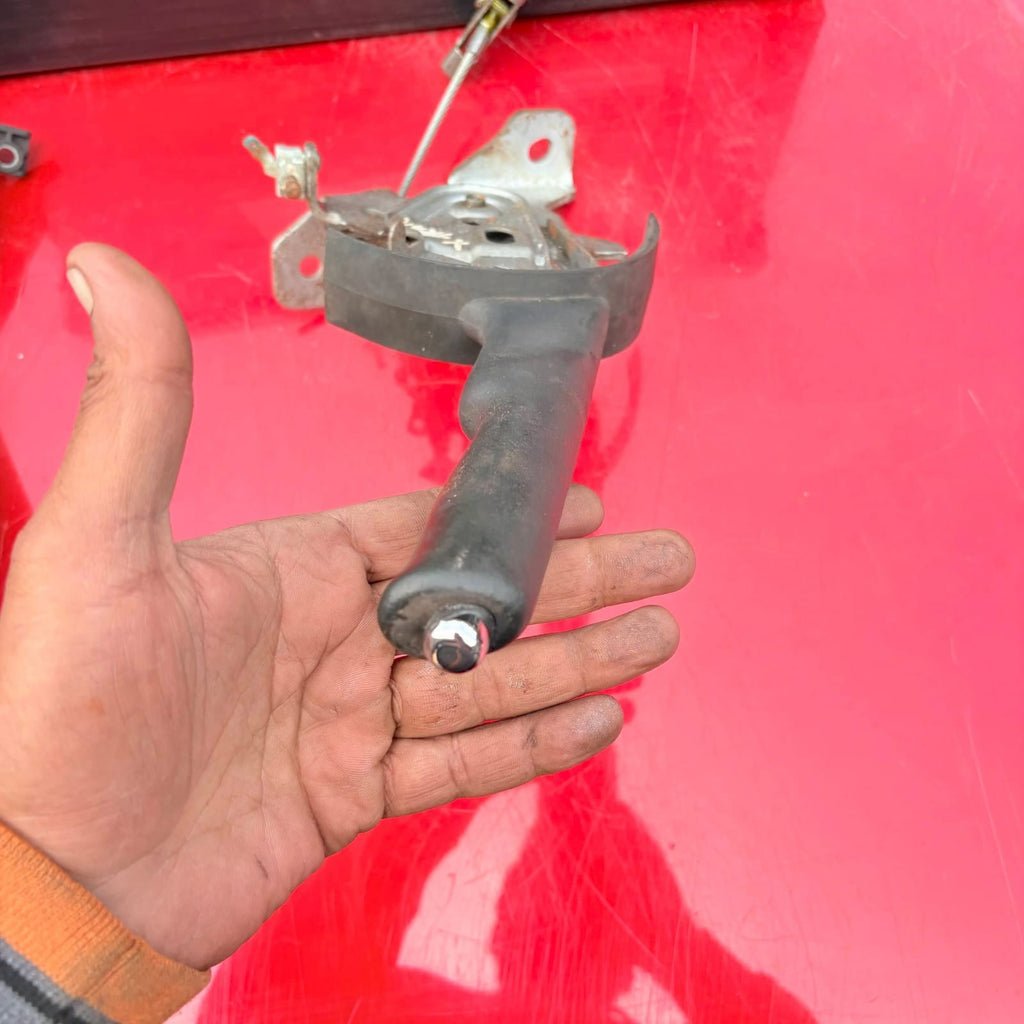 NISSAN X-TRAIL HANDBRAKE HANDLE LEVER