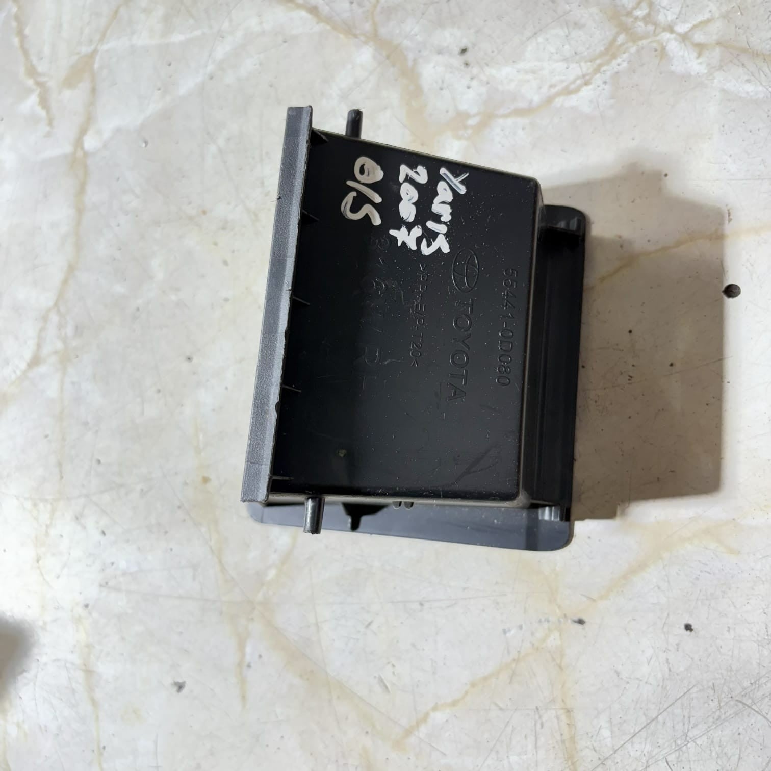 Toyota Yaris Mk2 XP90 2005-2011 RHD Driver Dash Storage Compartment 55441-0D080