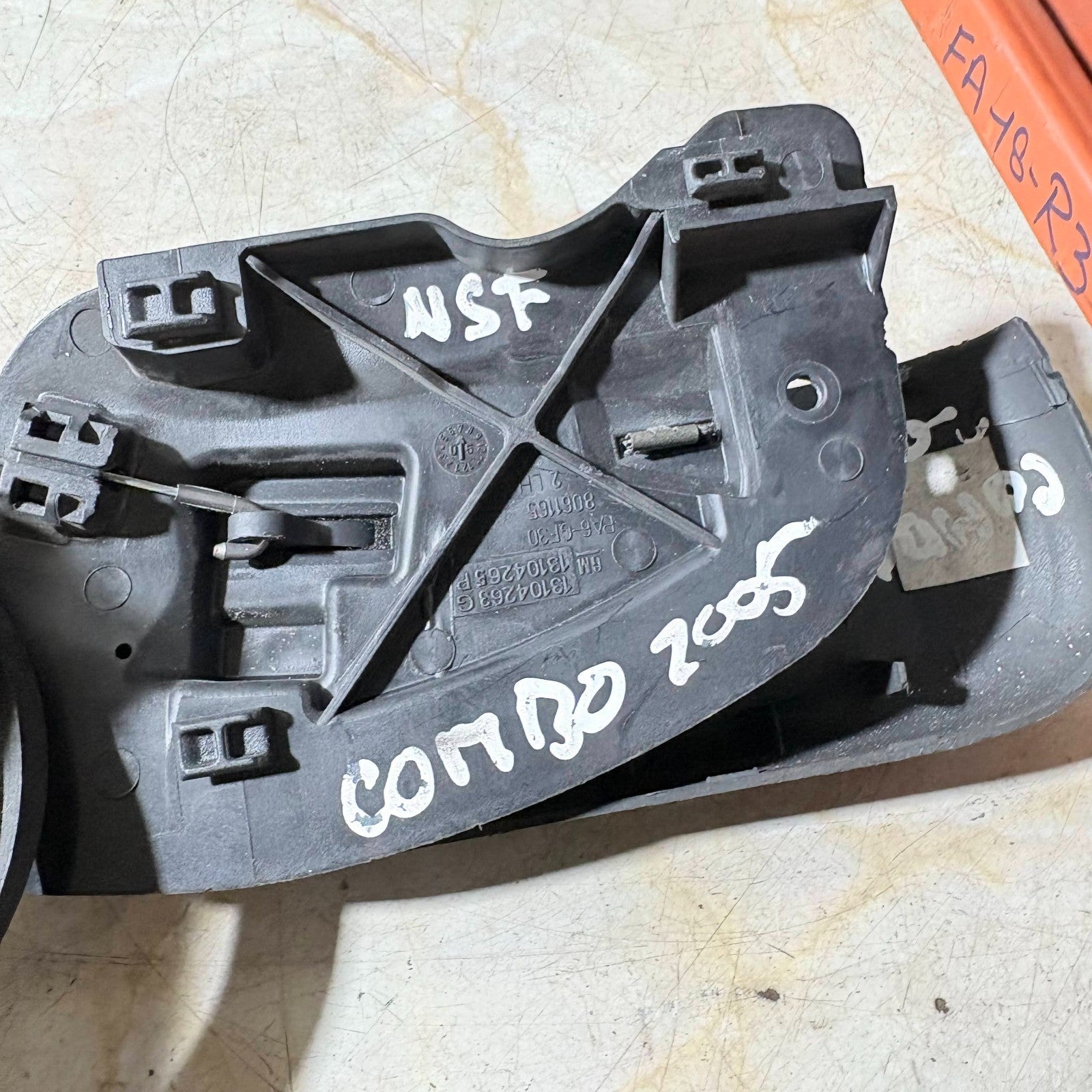VAUXHALL COMBO C 2001?2011 Passenger Side Front Interior Door Handle 13104263G