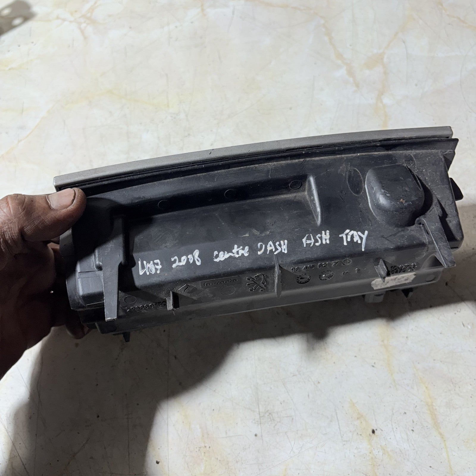Peugeot 407 407 SW Central Ashtray Grey 9644562177 Centre Console 2004-2011
