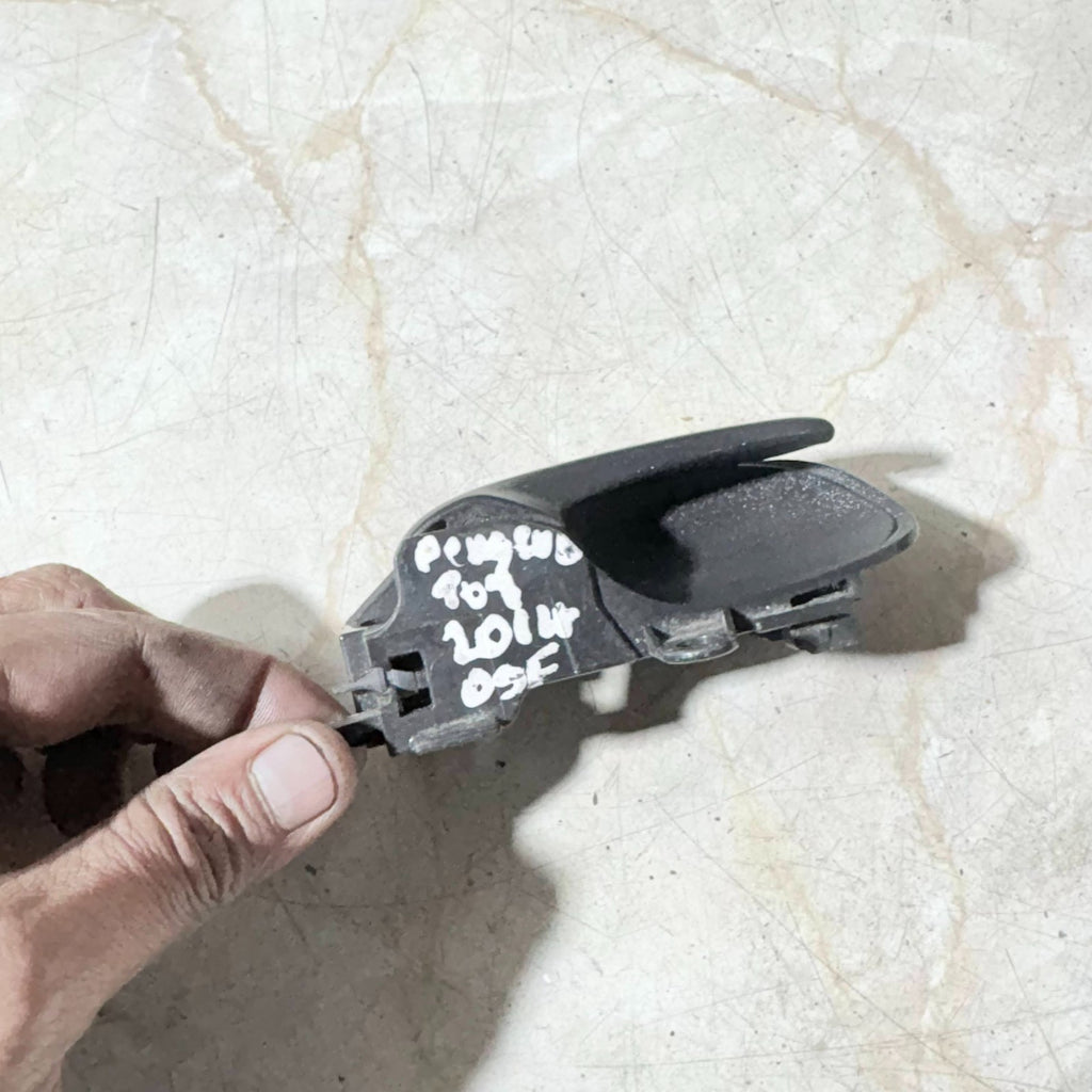 Interior Door Handle Right Driver Front For PEUGEOT 107 2014