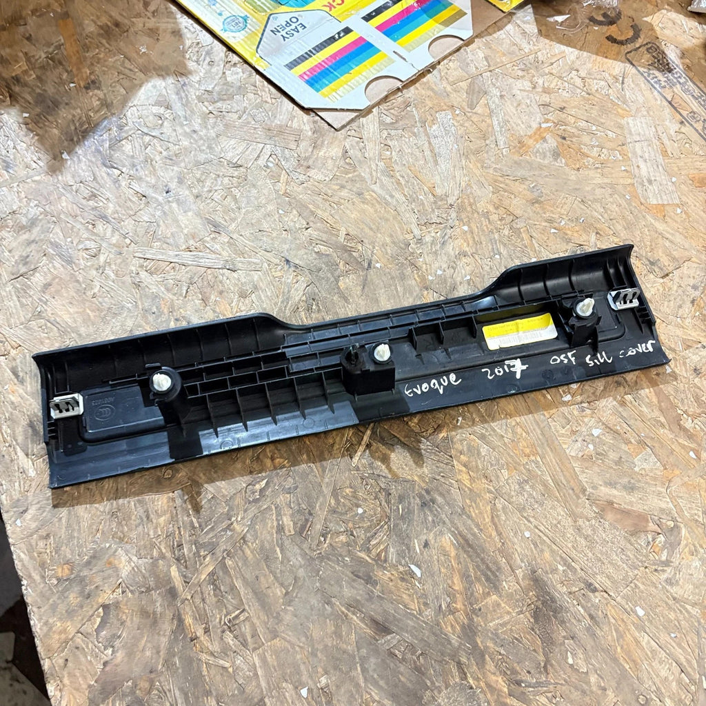 Range Rover Evoque L538 Front Right Door Sill Scuff Plate JR53817LH 2011-2018