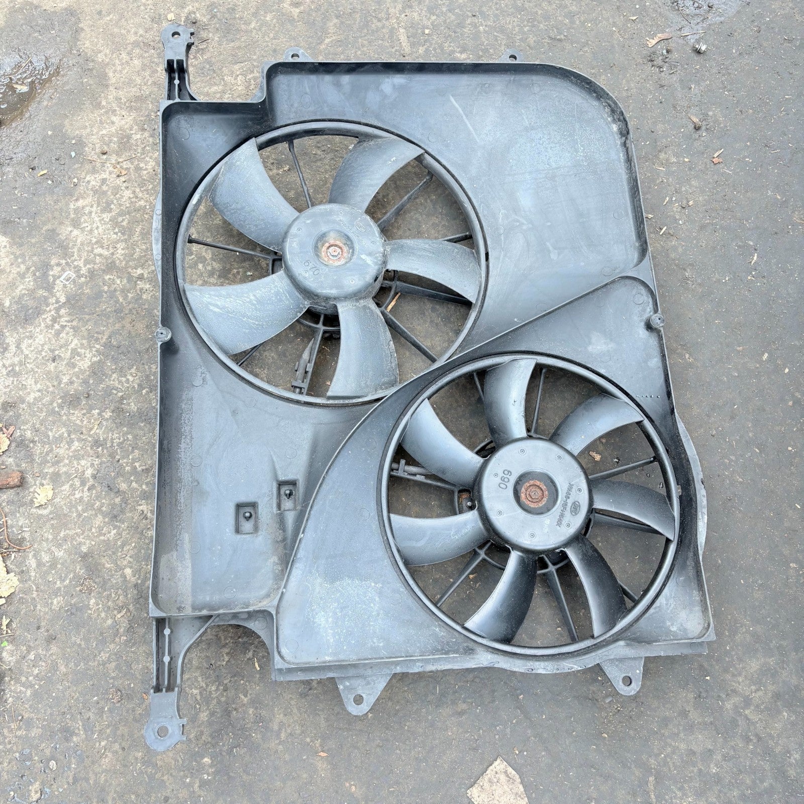 Radiator Cooler Fan for Chevrolet Captiva 2010 PA66GFM40