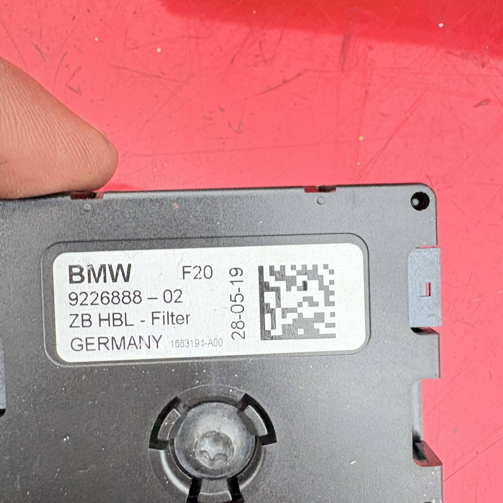 BMW Antenna Amplifier Suppression Filter ECU 1 Series F20 F21 9226888-2019