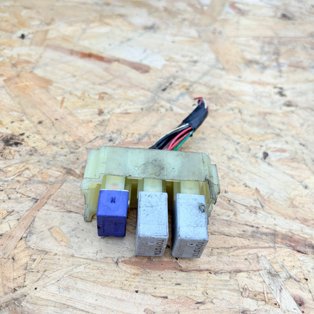 Relay module for Toyota Coroll 2006