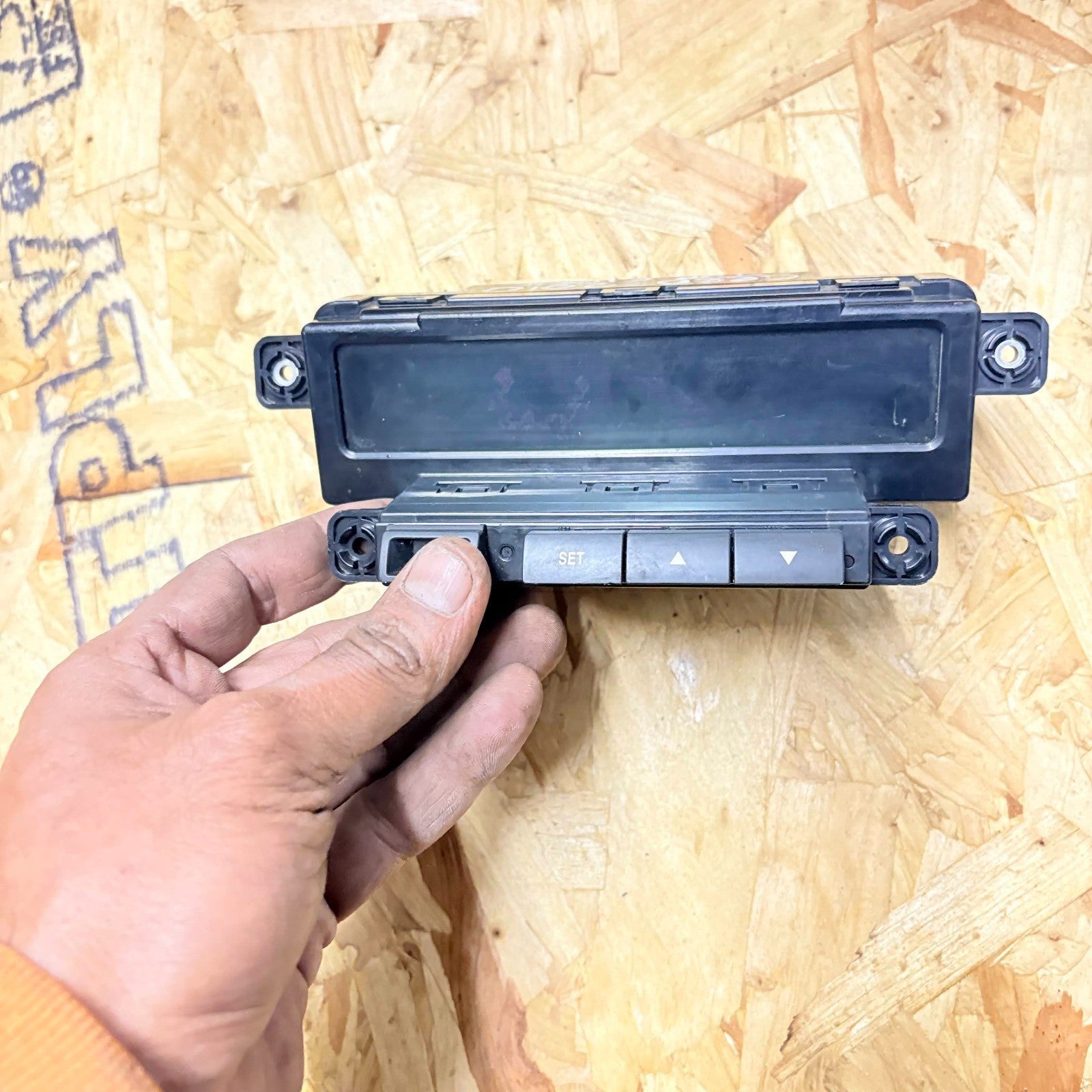 95710-1H700 Kia Ceed MK1 09-12 Multi Function Display Clock Screen Switch OEM