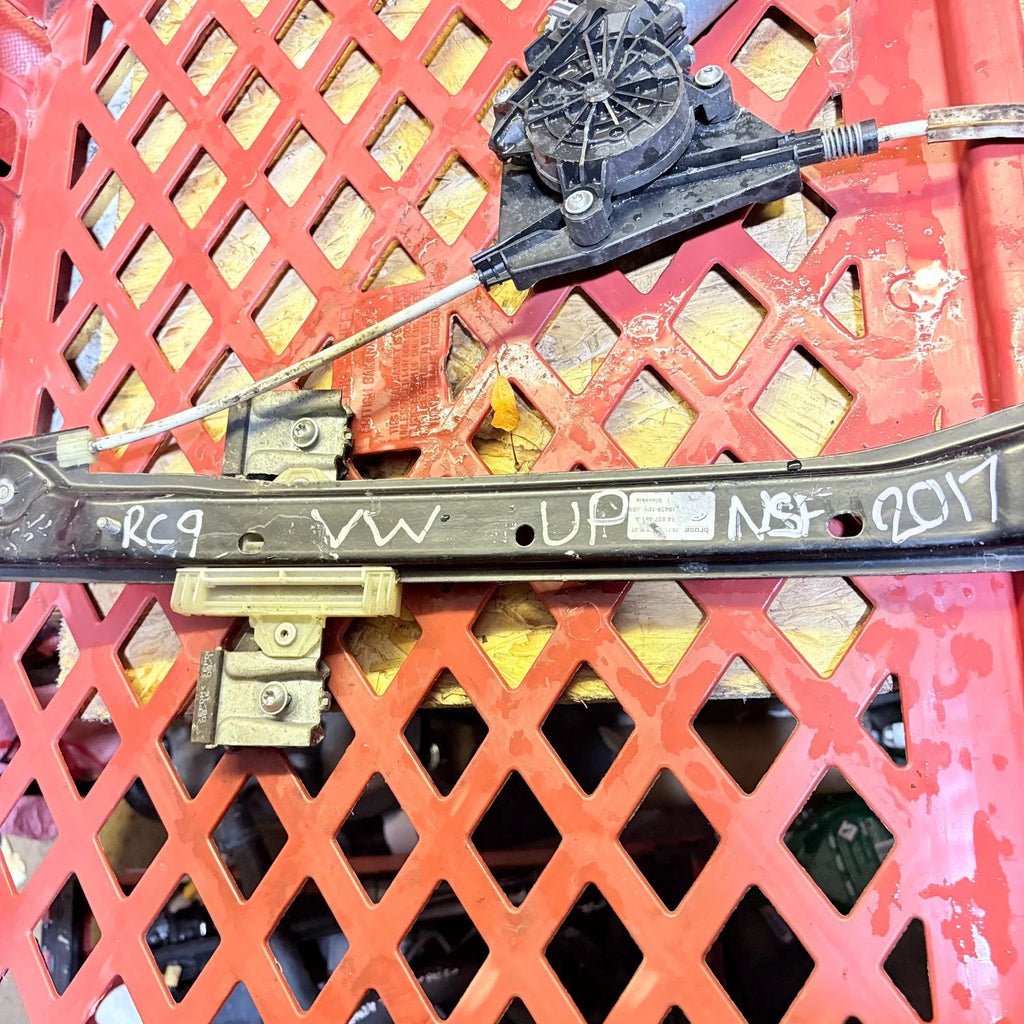 VOLKSWAGEN UP 2017 LEFT FRONT WINDOW REGULATOR 1S0959802