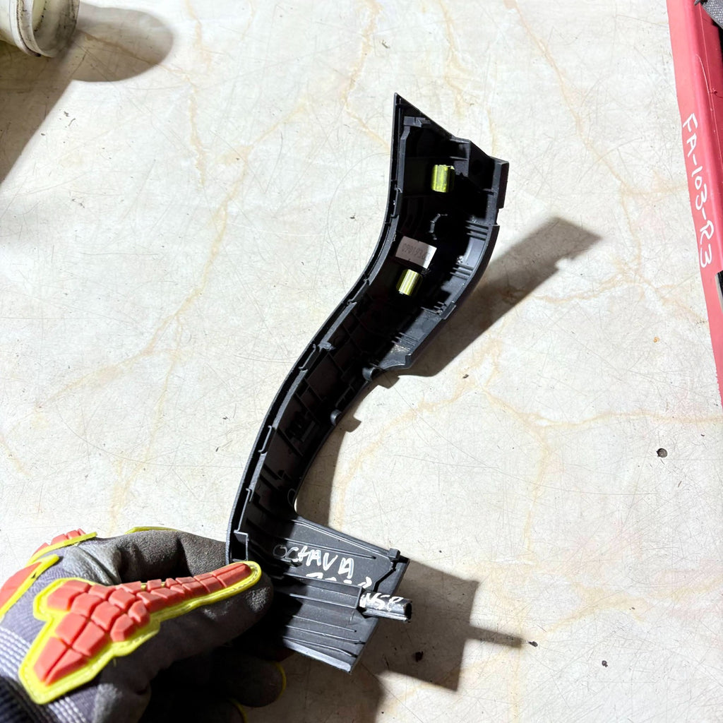 Skoda Octavia Mk3 2013-2020 DOOR HANDLE INTERIOR REAR LEFT PASSENGER SIDE