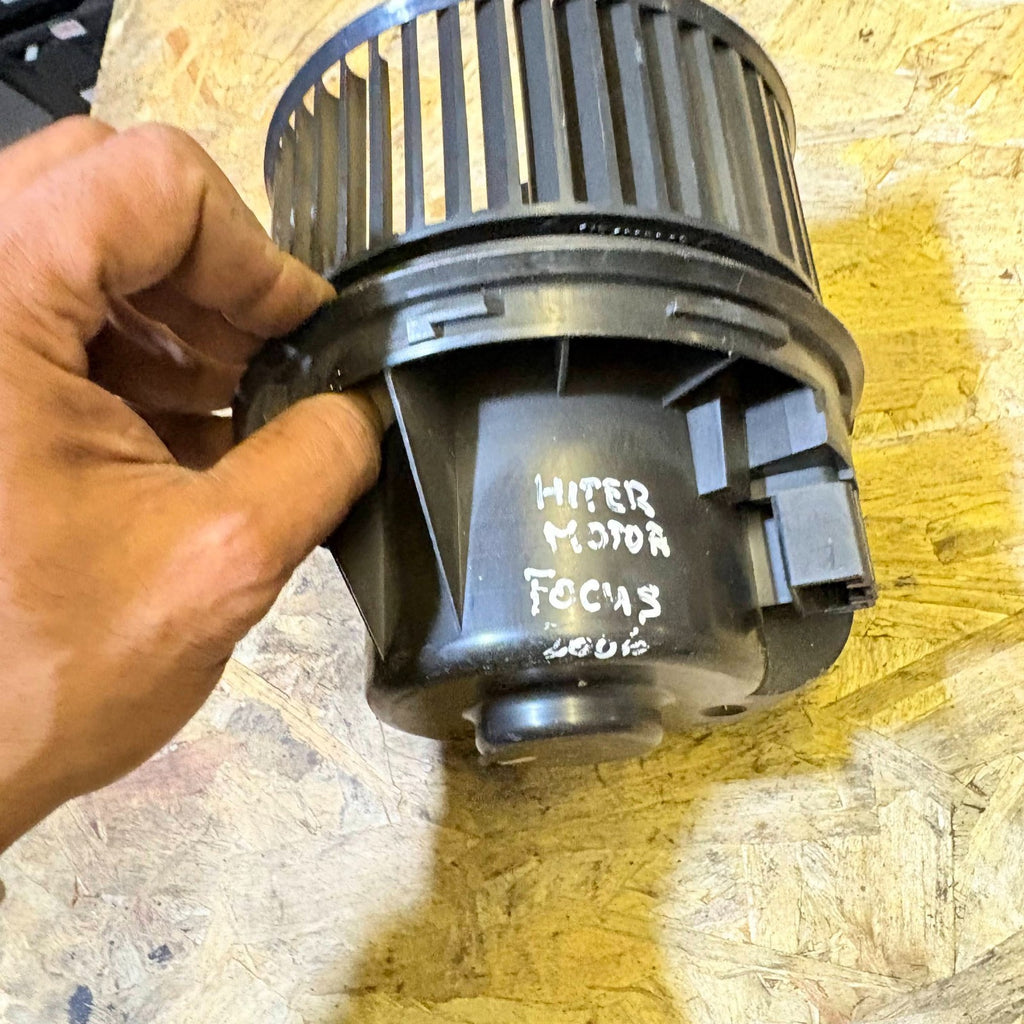 FORD FOCUS MK2 2004-2010 HEATER BLOWER MOTOR FAN 3M5H-18456-FC