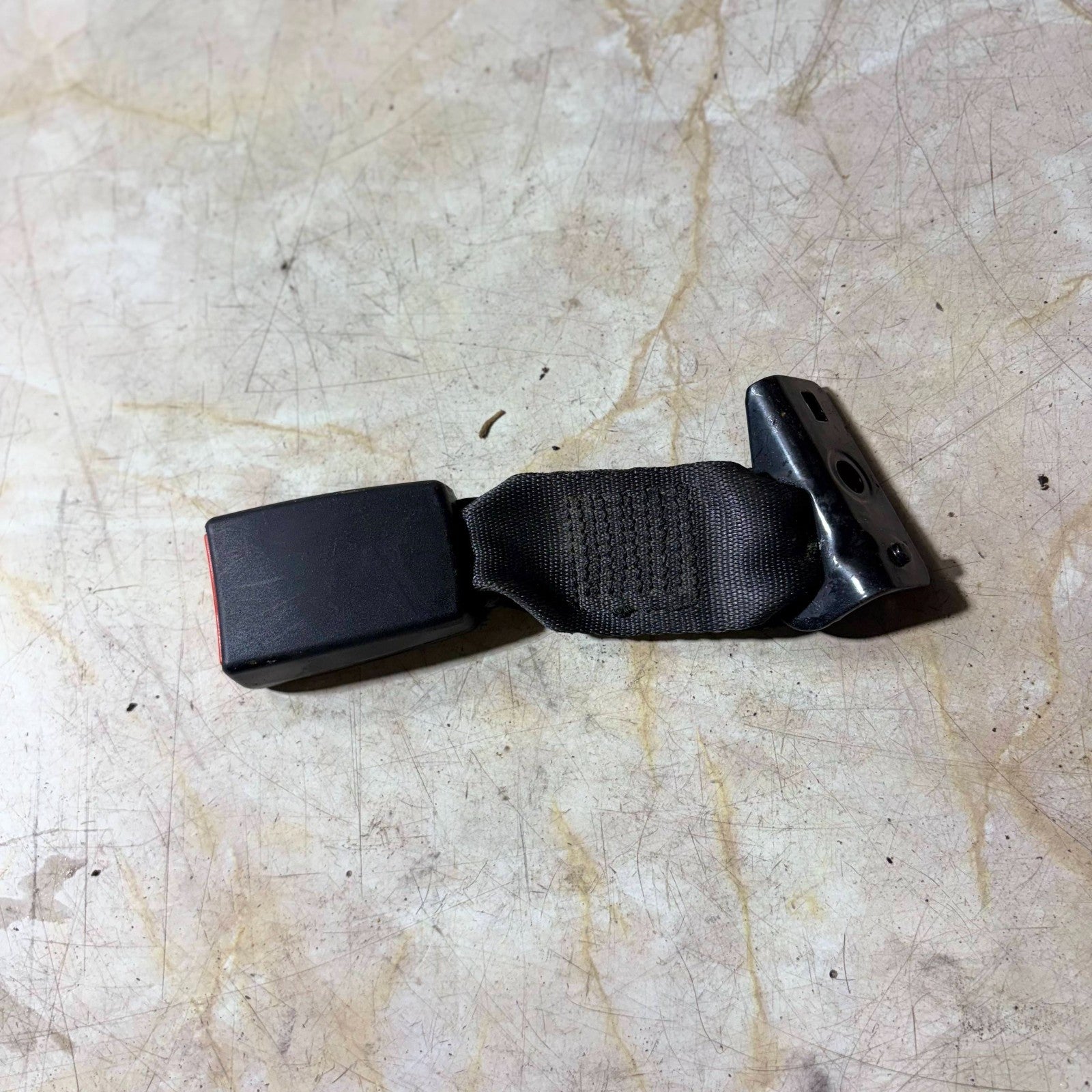 FIAT 500 (07-15) NSR SEAT BELT STALK BUCKLE-PASSENGER LEFT REAR 34045525