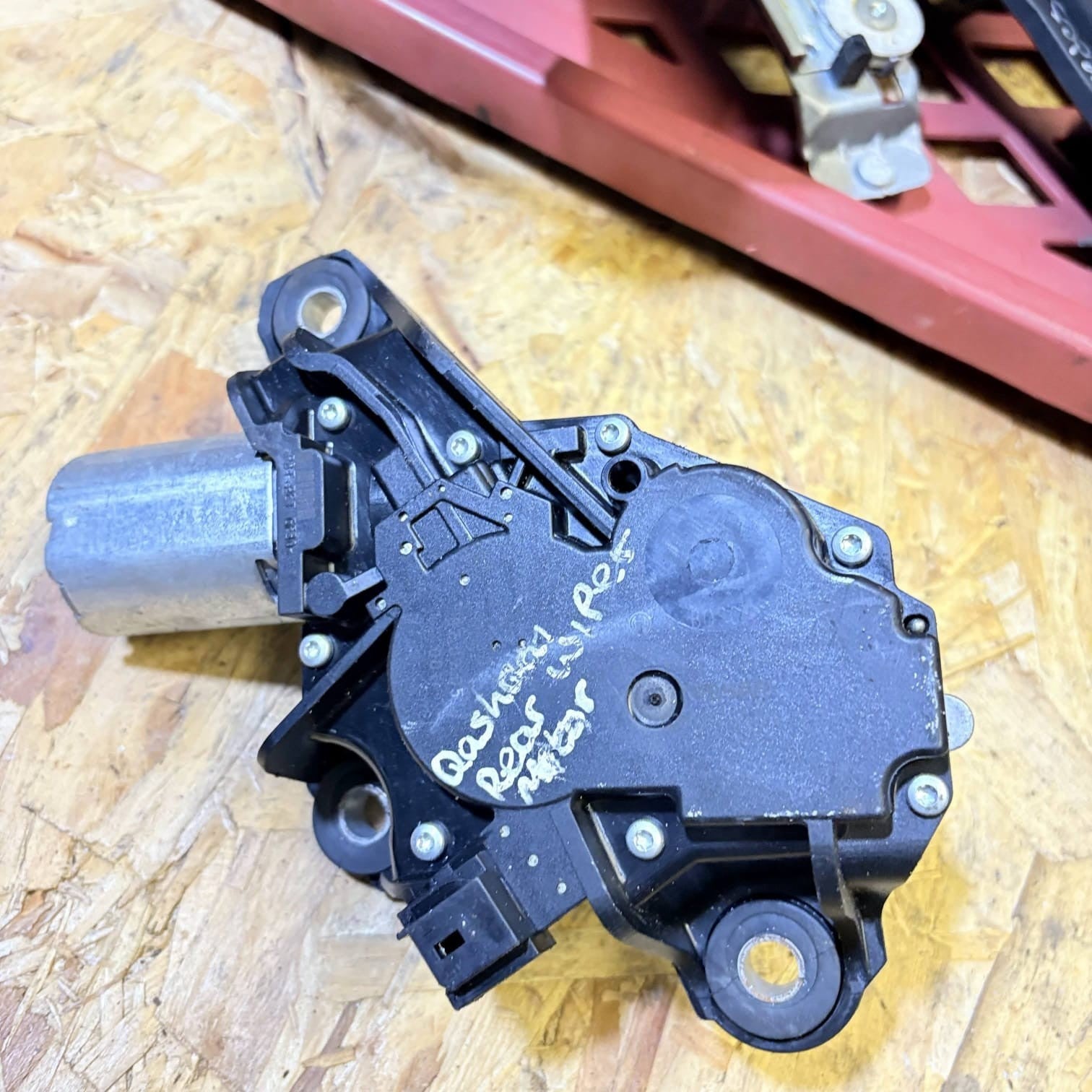 Nissan Qashqai Mk1 Rear Wiper Motor 28710JD000