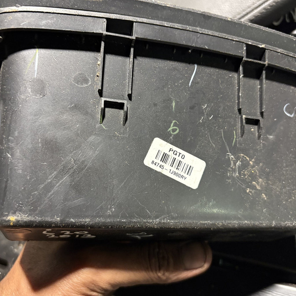 HYUNDAI I20 2008-2014 Mk1 FRONT STORAGE COMPARTMENT 84745 1J900RY