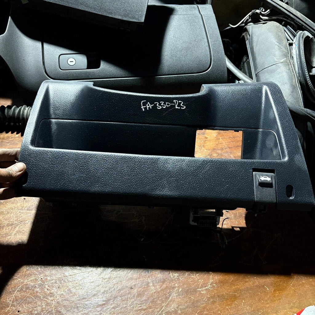 Hyundai Getz 2002-2009 Front Right Driver Lower Dash Trim Panel 84752-1C900