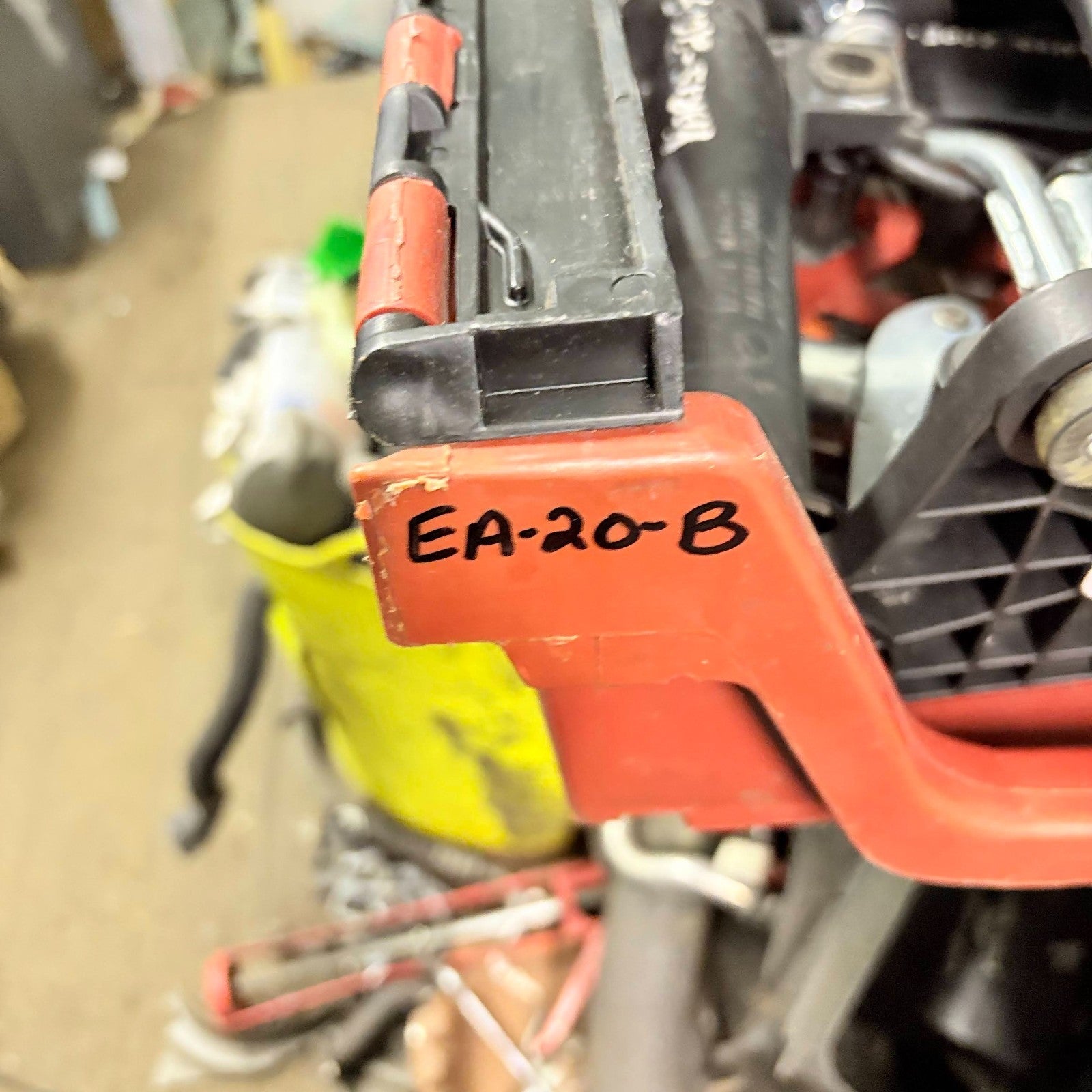 CHEVROLET SPARK LT 2010-2015 MK1 O/S DRIVERS REAR RIGHT DOOR LOCK CATCH