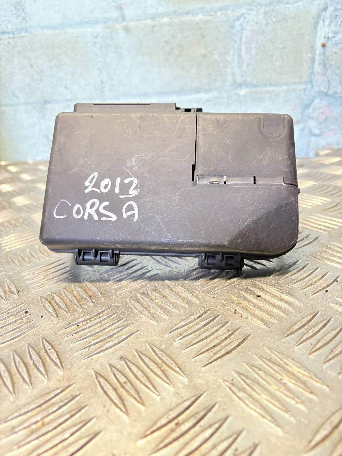 2012 VAUXHALL CORSA D 1.3 CDTI BATTERY CLAMP TERMINAL FUSE 1718433-1