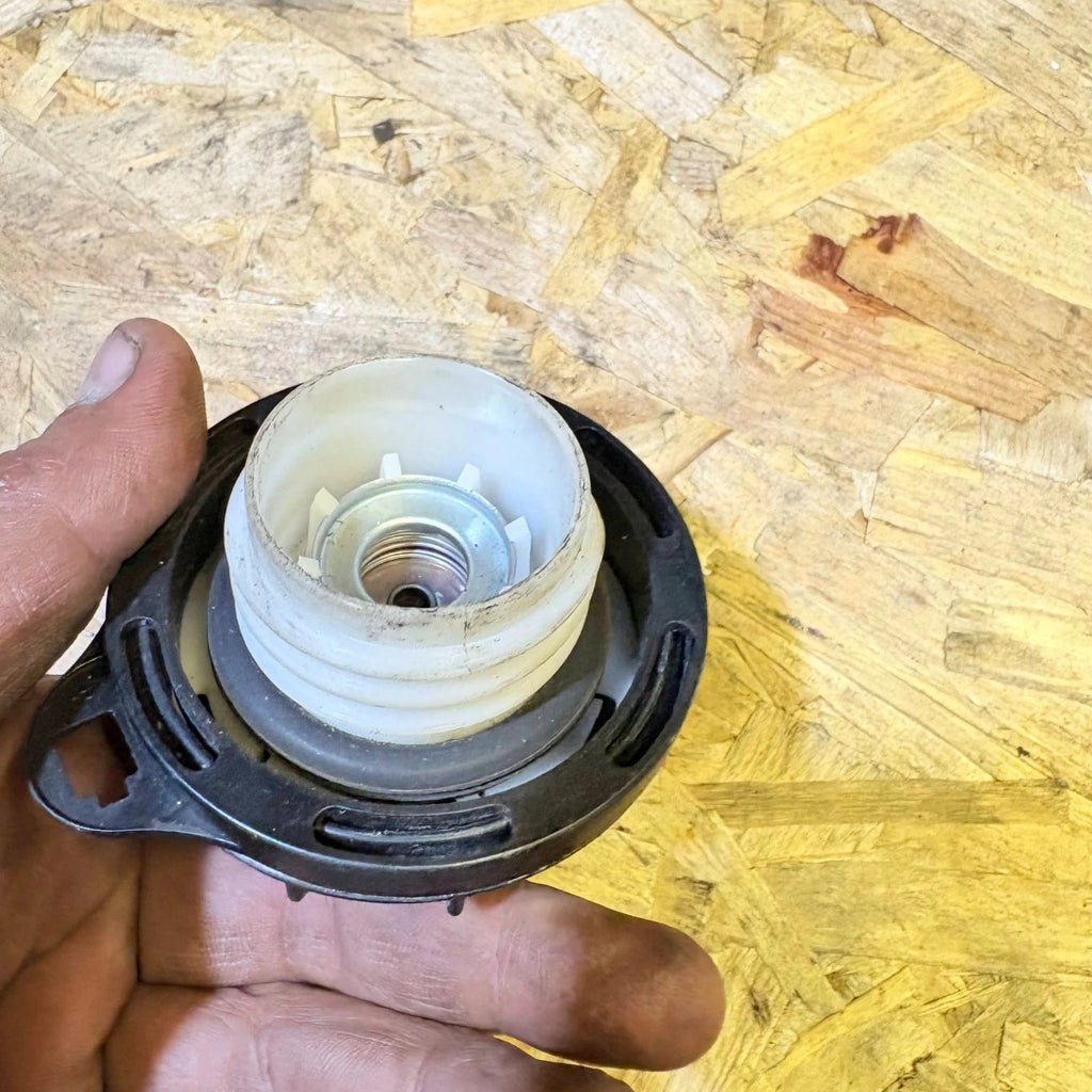 Hyundai Tucson MK3 2015-2021 Kia Ceed Fuel Filler Cap