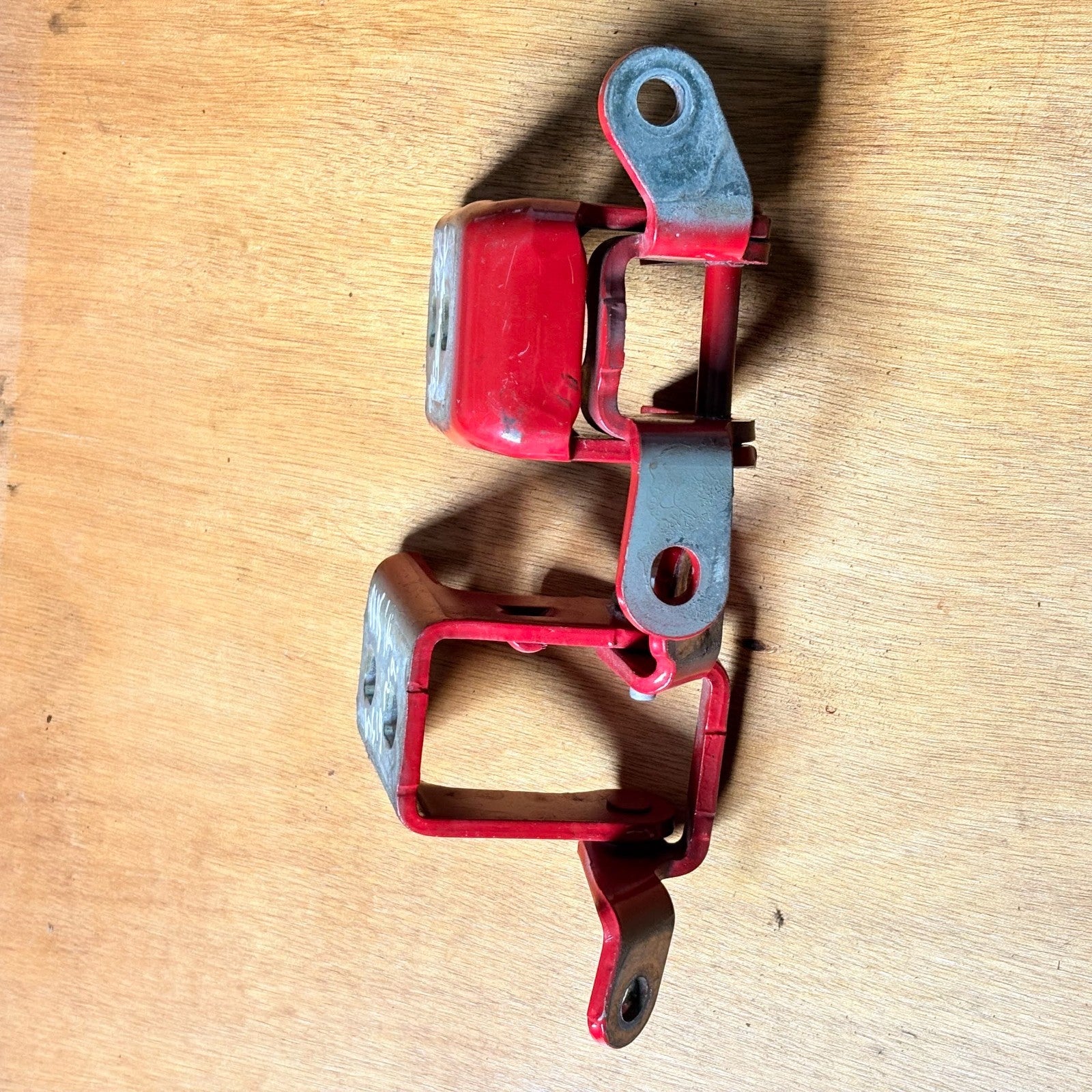 Vauxhall Insignia Rear Driver NSR Right Door Hinges ES03 A046574