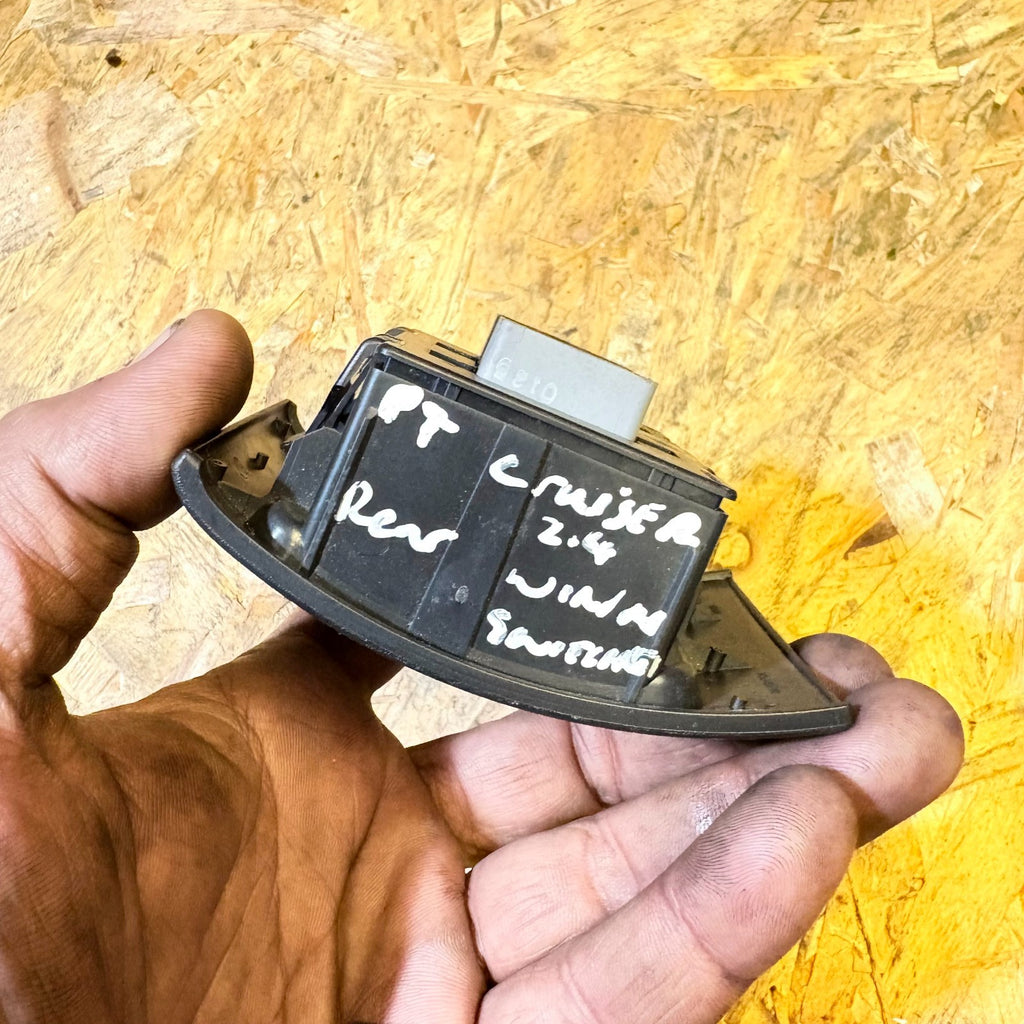 Chrysler PT Cruiser 2.4 2-WAY electric rear window switch pack