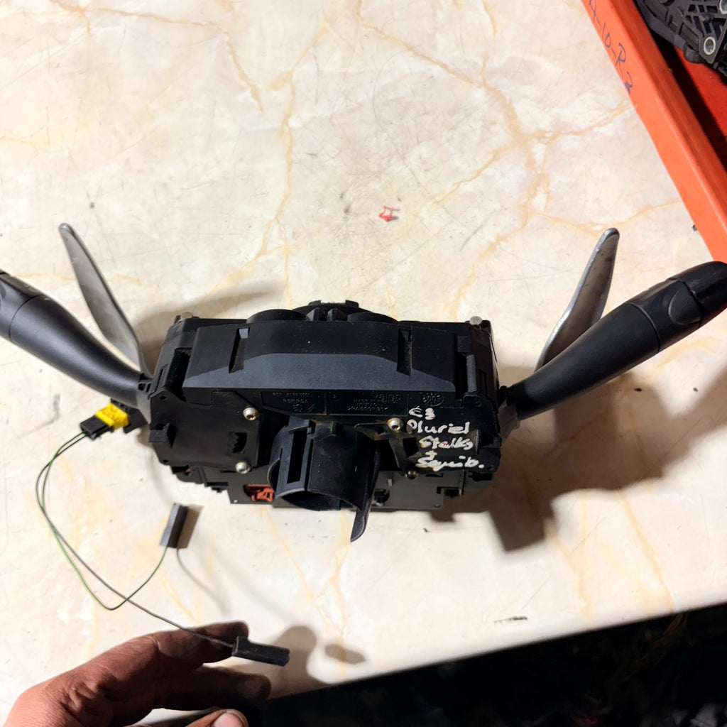 2004 CITROEN C3 Comms Unit and Stalks